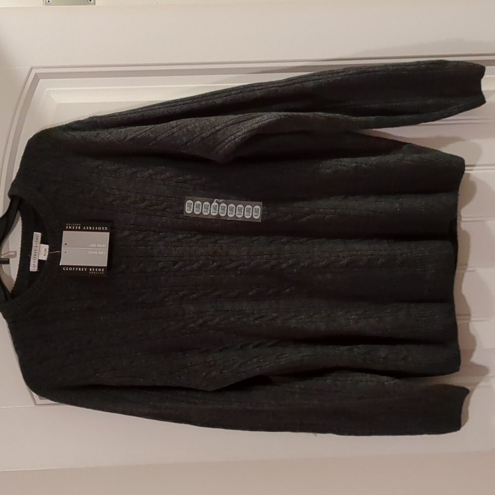 NWT Men's Jeffrey Beene XL Olive green sweater with rounded collar